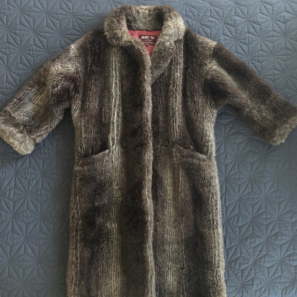 Vintage Faux Fur Coat (Size 9)